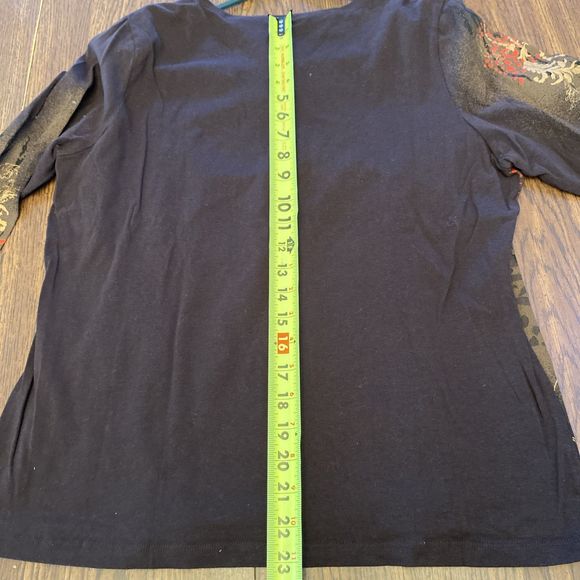 Laura Ashley Blouse Women’s Size Large 3/4 Sleeve V Neck Relaxed Floral Animal - Picture 8 of 8